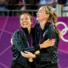 Misty May-Treanor et son amie et partenaire de longue date Kerri Walsh-Jennings ont décroché le 8 août 2012 aux JO de Londres une troisième médaille d'or consécutive dans le tournoi olympique de beach-volley.