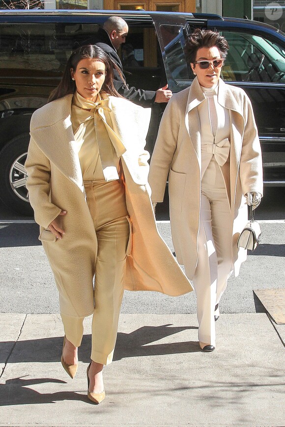 Kim Kardashian et Kris Jenner se rendent au Cipriani pour un déjeuner entre femmes. New York, le 24 février 2014.