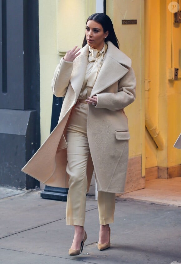 Kim Kardashian quitte le restaurant Cipriani à New York, le 24 février 2014.