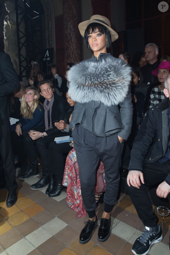 Rihanna assiste au défilé Lanvin automne-hiver 2014-2015 à l'Ecole des Beaux-Arts. Paris, le 27 février 2014.