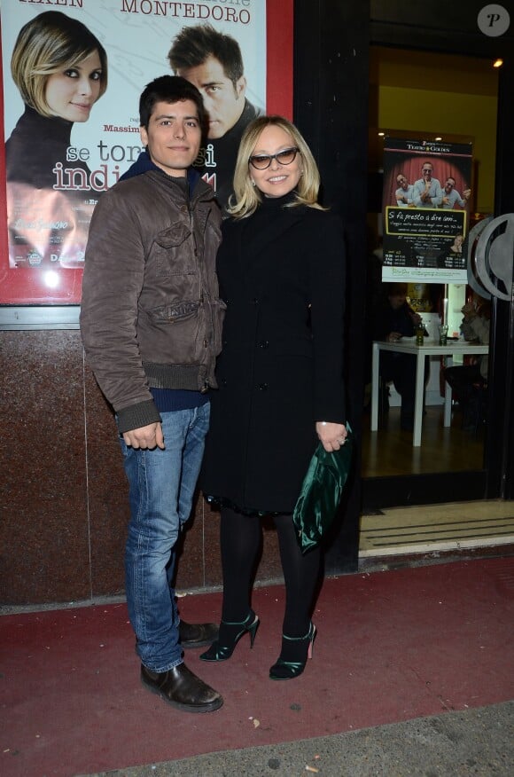 Ornella Muti et son fils Andrea Fachinetti lors de la présentation du film Se tornassi indietro à Milan le 25 février 2014