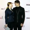 Scarlett Johansson ( César d'honneur) et son fiancé Romain Dauriac - posent à la 39e cérémonie des César au théâtre du Châtelet à Paris le 28 février 2014.