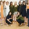 Jeanne Yang et Katie Holmes, dans les coulisses de leur défilé pour la collection prêt-à-porter Printemps 2014, à la fashion week de New York, le 9 septembre 2013.