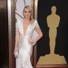 Kate Hudson décolleté et élégante à la 86e cérémonie des Oscars, Hollywood, le 2 mars 2014.