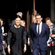 La princesse Victoria de Suède et son mari le prince Daniel quittant l'Opéra Garnier à Paris après une visite en fin de matinée le 6 mars 2014.