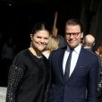 La princesse Victoria de Suède et son mari le prince Daniel quittant l'Opéra Garnier à Paris après une visite en fin de matinée le 6 mars 2014.