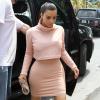 Kim Kardashian, de sortie pour une après-midi shopping avec ses soeurs Khloé et Kylie. Miami, le 12 mars 2014.