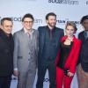 Anthony et Joe Russo, Chris Evans, Scarlett Johansson enceinte et Samuel L. Jackson à l'avant-première du film Captain America : Le Soldat de l'Hiver au Grand Rex à Paris, le 17 mars 2014.