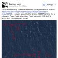 Mystère du vol MH370 de Malaysia Airlines, Courtney Love a mené l'enquête et posté ses conclusions sur les réseaux sociaux, le 17 mars 2014.
