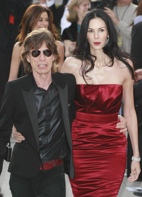 Mick Jagger et sa compagne L'Wren Scott à la soirée Vanity Fair à West Hollywood. Le 5 mars 2006.