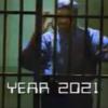 En 1996, Uncle Junebug, oncle de Snoop Dogg, incarnait le rappeur vieux en prison en 2021 dans le clip de Snoop's Upside Ya Head, extrait de Tha Doggfather