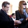 Nicolas Sarkozy et sa femme Carla Bruni ont voté dans le 16e arrondissement de Paris à l'occasion des élections municipales, le 23 mars 2014.