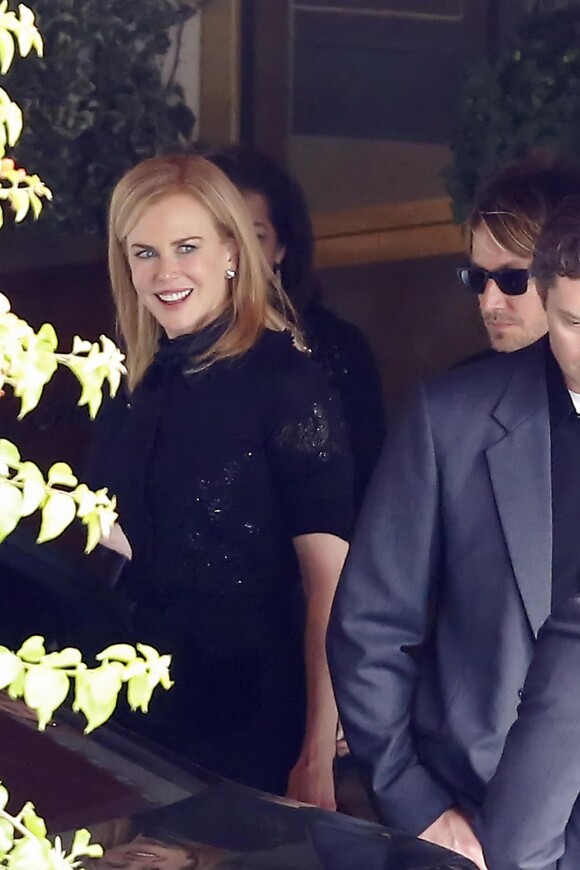 Nicole Kidman et son mari Keith Urban lors des funérailles de L'Wren Scott à Los Angeles, le 25 mars 2014.