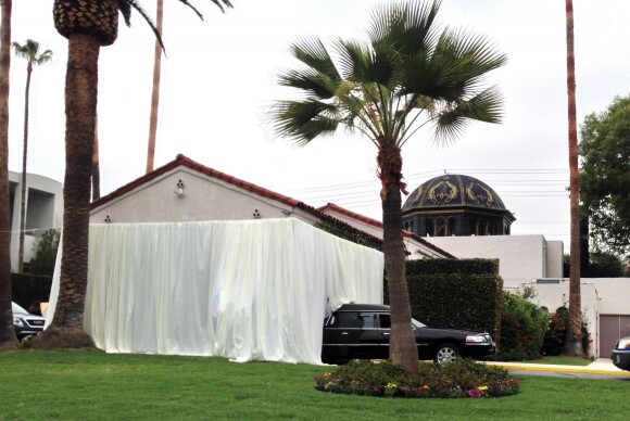 Les obsèques de L'Wren Scott se sont déroulées au cimetière Hollywood Forever à Hollywood, le 25 mars 2014.