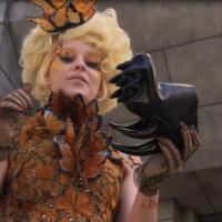 Hunger Games - L'Embrasement : Elizabeth Banks, son incroyable robe-papillon