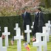 Barack Obama, le roi Philippe de Belgique et le premier ministre belge Elio Di Rupo au cimetière américain de Flanders Field à Waregem (Belgique), le 26 mars 2014. 