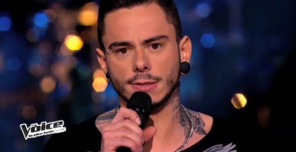 Maximilien lors de l'épreuve ultime dans The Voice 3 le samedi 22 mars 2014 sur TF1