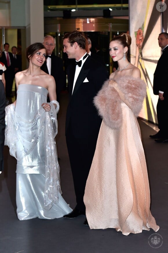 Charlotte Casiraghi avec Pierre son frère et sa compagne Beatrice Borromeo lors du Bal de La Rose de Monaco le 29 mars 2014