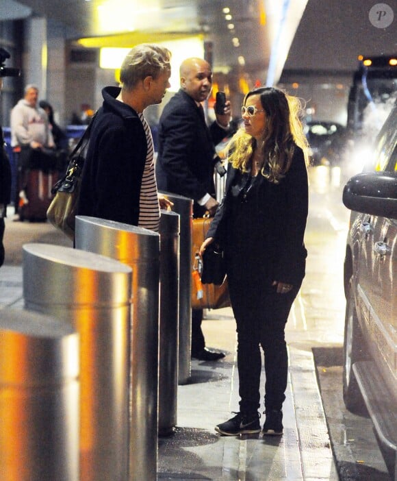 Jade Jagger (enceinte) et son mari Adrian Fillary à l'aéroport de New York, le 29 mars 2014.