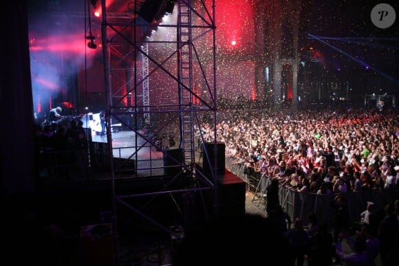 Grosse ambiance à la soirée annuelle organisée par Radio FG au Grand Palais, à Paris, le jeudi 3 avril 2014.