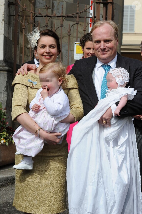 Le prince Carlos de Bourbon-Parme et la princesse Annemarie ont célébré le 5 avril 2014 le baptême de leur fille la princesse Cecilia, à la cathédrale de Plaisance, en Italie.
