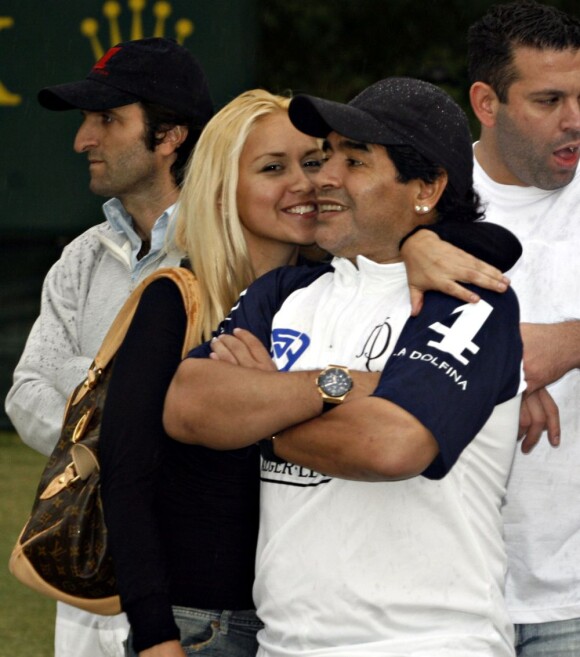 Diego Maradona et Veronica Ojeda à Buenos Aires, le 8 décembre 2007.