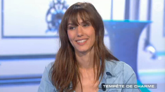 Doria Tillier dans Salut Les Terriens, le samedi 12 avril 2014, sur Canal +