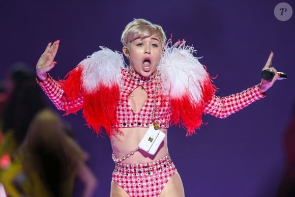 Miley Cyrus en concert en Caroline du Nord, le 8 avril 2014.