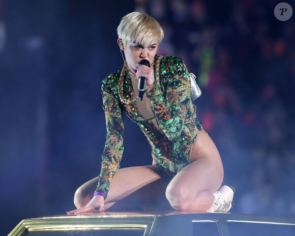 Miley Cyrus en concert à Brooklyn dans le cadre de son Bangerz Tour, le 5 avril 2014.