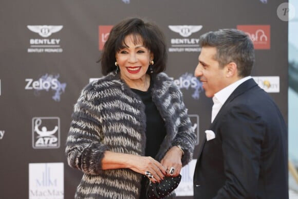 Shirley Bassey sur le tapis rouge de la soirée de lancement du Masters de Monte Carlo à Monaco, le 12 avril 2014
