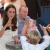 Kate Middleton a rencontré le 18 avril 2014 à Manly (nord de Sydney) les enfants malades du Bear Cottage, un hôpital pour enfants proposant des soins palliatifs, au 3e jour de leur tournée en Australie.