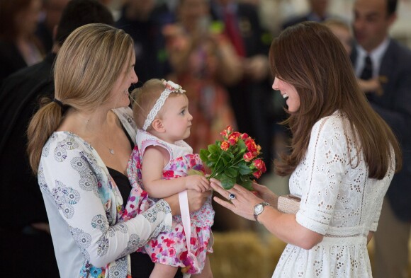 La duchesse de Cambridge, en Zimmermann, lors du Royal Easter Show le 18 avril 2014 à Sydney