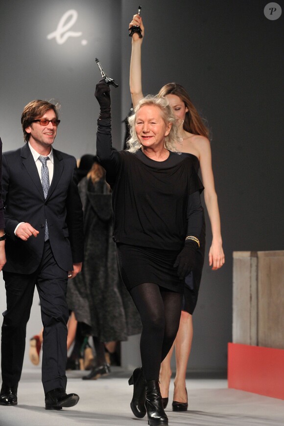 La styliste Agnès b et Thomas Dutronc à la fin du défilé de mode "Agnès b" prêt-à-porter collection Automne/Hiver 2014-2015 lors de la Fashion Week à Paris, le mars 4 2014.