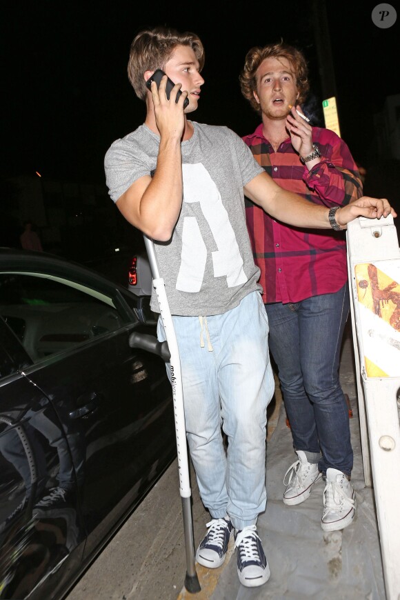 Patrick Schwarzenegger dans les rues de Los Angeles, le 24 avril 2014.