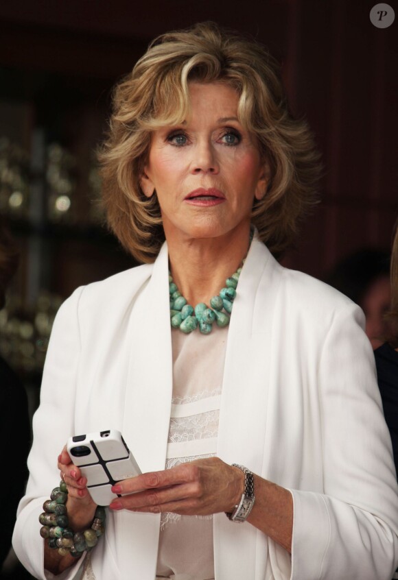 Sally Field a reçu son étoile sur le Walk of Fame, à Hollywood, le 5 mai 2014, devant Jane Fonda et Beau Bridges.
