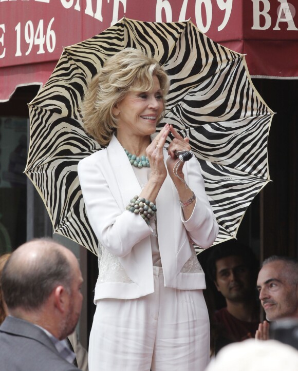 Sally Field a reçu son étoile sur le Walk of Fame, à Hollywood, le 5 mai 2014, devant Jane Fonda et Beau Bridges.