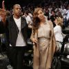 Jay-Z et son épouse Beyoncé Knowles assistent à la nouvelle rencontre des Miami Heats vs Brooklyn Nets à New York le 10 mai dans le cadre des Playoffs. L'équipe de Jay-Z a gagné 104 à 90