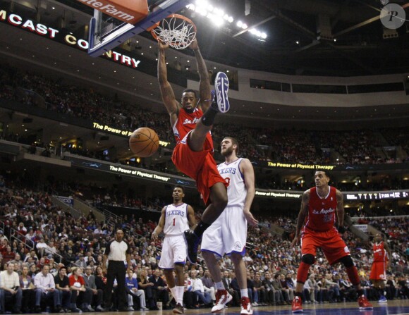 DeAnde Jordan lors du match face aux Philadelphie 76ers au Wells Fargo Center de Philadelphie, le 11 février 2013