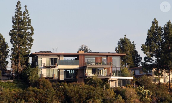La superbe demeure d'Ashton Kutcher à Hollywood Hills. Un an après en avoir fait l'acquisition, l'acteur, qui s'apprête à devenir papa, a décidé de revendre sa propriété en mai 2014.