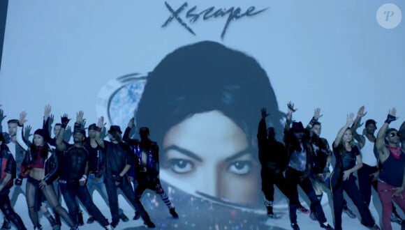 Le clip de "Love Never Felt So Good", premier extrait du dernier album posthume de Michael Jackson intitulé "Xscape", dévoilé le 13 mai 2014.