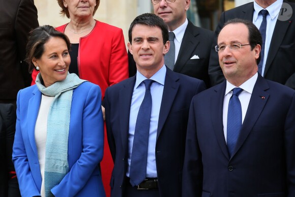 Ségolène Royal, ministre de l'Ecologie, du Développement durable et de l’Energie au côté du premier ministre Manuel Valls et du président François Hollande, au palais de l’Elysée à Paris, le 4 avril 2014