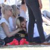 Gwen Stefani avec ses fils Kingston, Zuma et Apollo à Brentwood. Le 17 mai 2014.