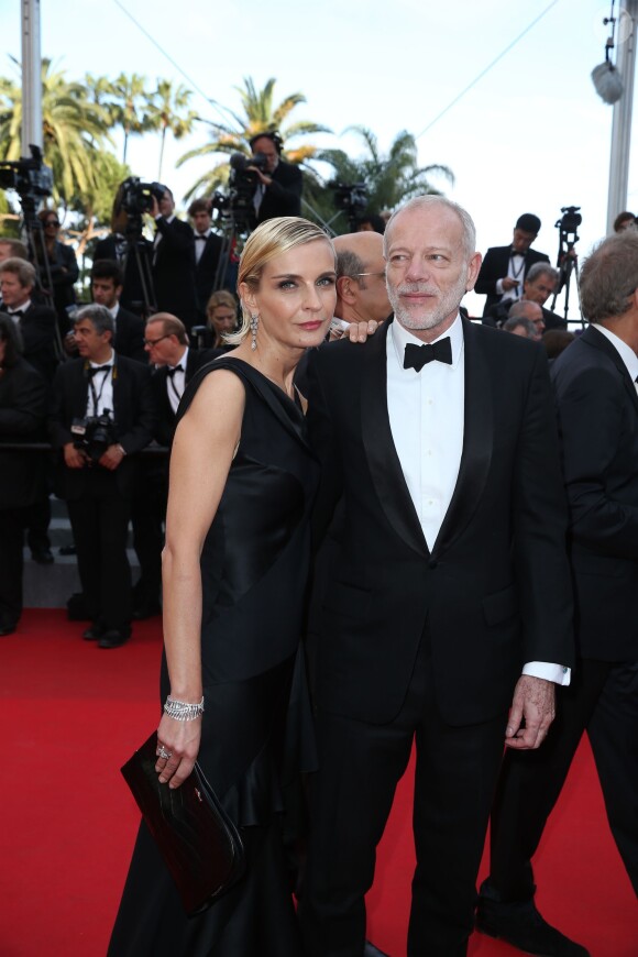 Mélita Toscan du Plantier et Pascal Greggory lors de la montée des marches de The Homesman à l'occasion du 67e Festival de Cannes, le 18 mai 2014.