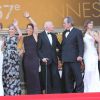 Miranda Otto, Sonja Richter, Gilles Jacobs, Tommy Lee Jones, Hilary Swank à la montée des marches de The Homesman, à l'occasion du 67e Festival de Cannes, le 18 mai 2014.