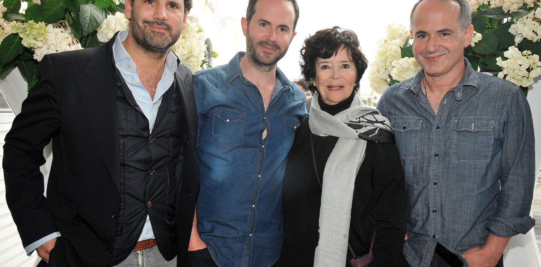 Marie Josée Nat Et Ses Fils Cannes 2014-rencontres : Marie-José Nat, émue avec ses fils, et Jimmy