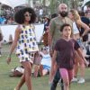 Solange Knowles avec son compagnon et son fils lors du festival de musique de Coachella à Indio, le 19 avril 2014.