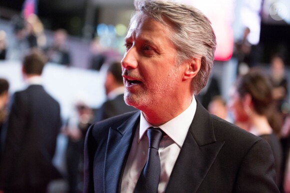 Antoine de Caunes - Montée des marches du film "L'homme qu'on aimait trop" lors du 67e Festival du film de Cannes le 21 mai 2014.