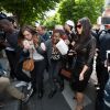 Kim Kardashian et sa soeur Kourtney sont allées déjeuner à l'Avenue puis à la boutique Baby Dior. Plus tard, Kim s'est rendue à la tour Eiffel avec son meilleur ami - Paris 22 mai 2014