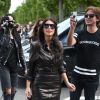 Kim Kardashian et sa soeur Kourtney sont allées déjeuner à l'Avenue puis à la boutique Baby Dior. Plus tard, Kim s'est rendue à la tour Eiffel avec son meilleur ami - Paris 22 mai 2014