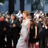 Uma Thurman à la montée des marches de la cérémonie de clôture du 67e Festival du film de Cannes le 24 mai 2014.
